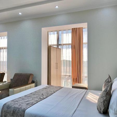 Comfort Hotel Туркестан Экстерьер фото
